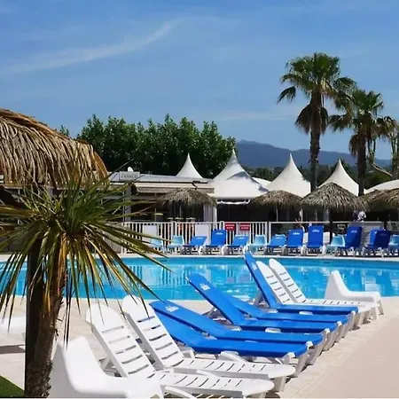 Le Moorea Mobilhome Le Montourey 4 étoiles Campeggio